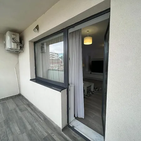 Apartament Cozy *